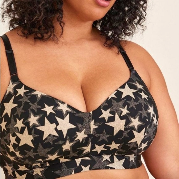❤️NWT VINTAGE TORRID BRA - WIRE-FREE LIGHTLY LINED STARS PRINT - BACK SMOOTHING - Picture 7 of 10